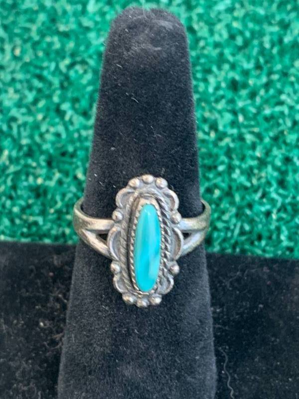 Vintage .925 Silver Turquoise Ring