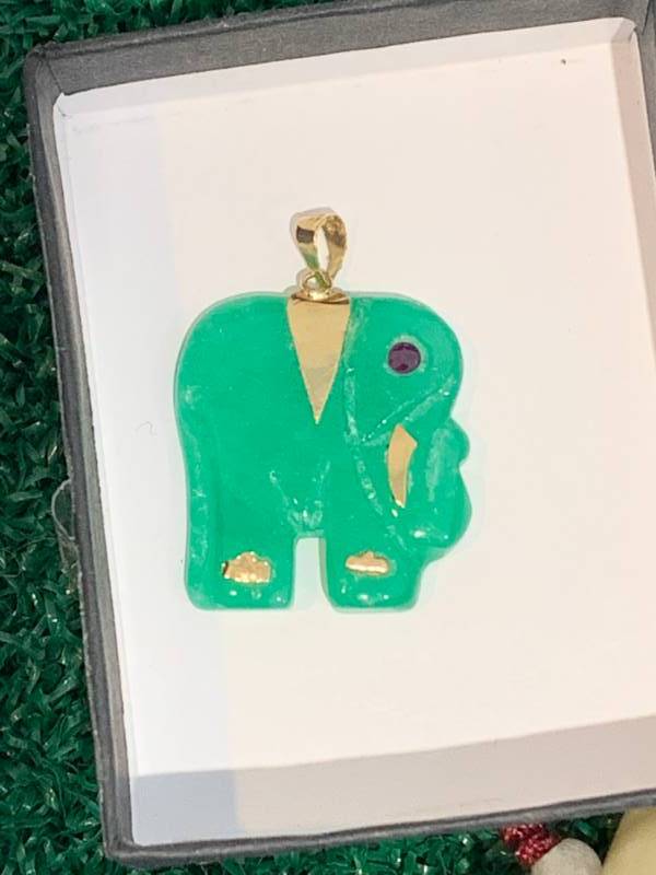 Green Jade Pendant in 14kt Gold