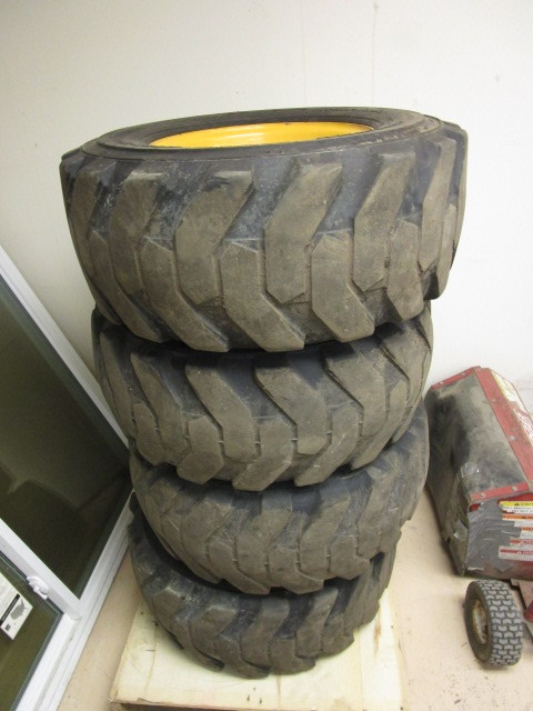 BOB CAT TIRES