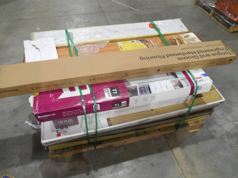 PALLET LOT OF FLOORING ITEMS