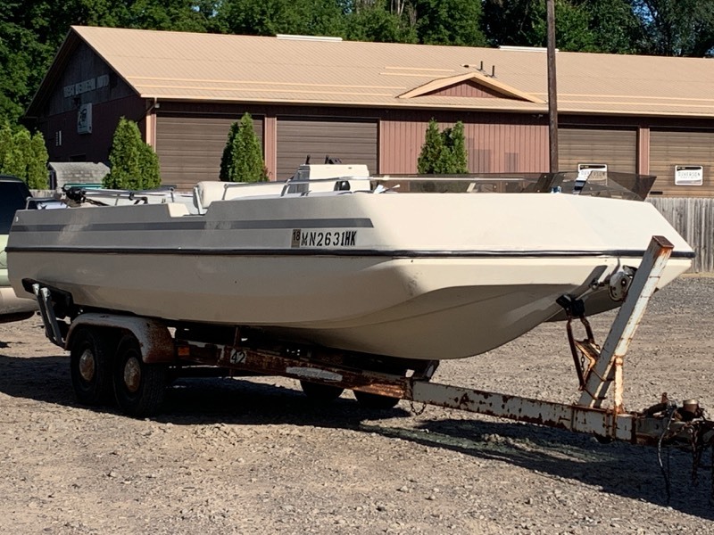 lot 1 image: 1979 Kayot Boat, Motor & Trailer