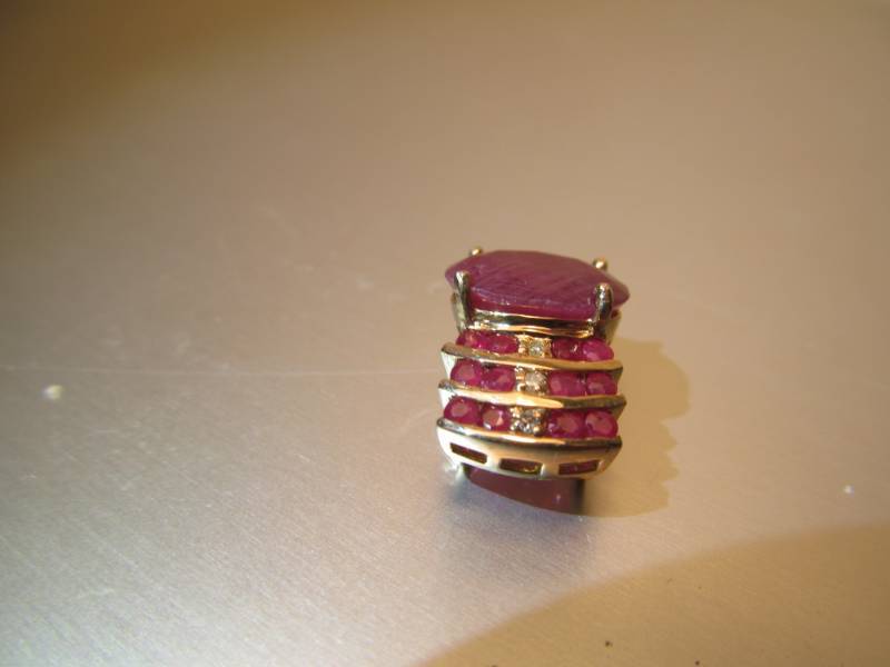 lot 82 image: vintage jewelry