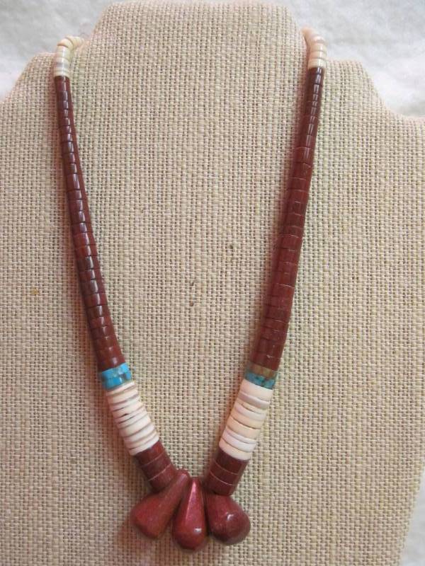 lot 85 image: jewelry