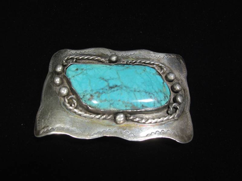 lot 83 image: jewelry
