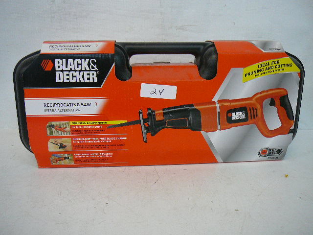 lot 24 image: Black & Decker Reciprocating Saw 8.5 Amp