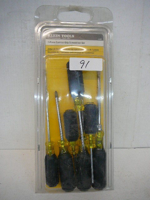 lot 91 image: Klein Tools 7Pc Cushion-Grip Screw Driver Set