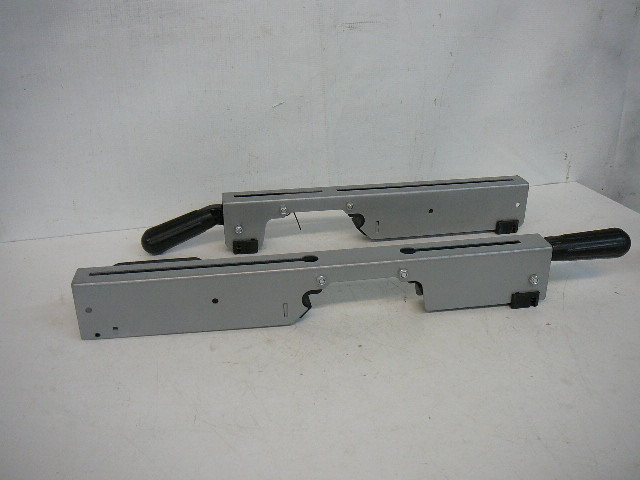 lot 92 image: Brackets