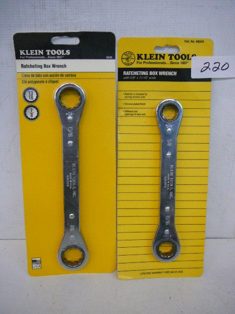 lot 220 image: Klein Ratcheting Box Wrenches