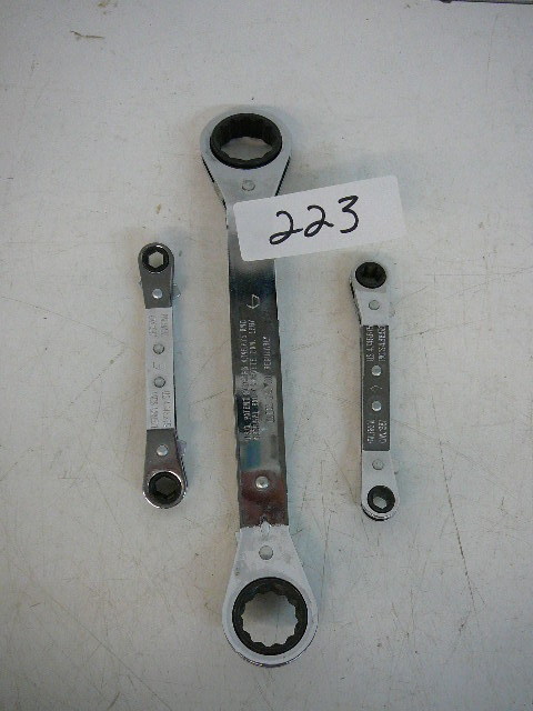 lot 223 image: Ratcheting Box Wrenches