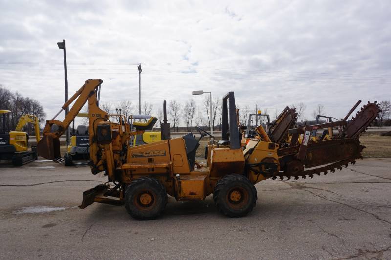 1995 Case Model 660 4 x 4 x 4 Cable Plow Back Hoe