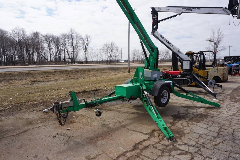 2011 Genie Model TZ-3420 Electric Tow Behind Articulating Boom Lift