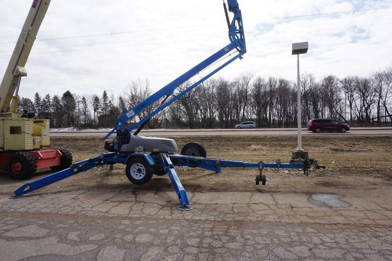Genie Model GZ- 50 Electric Tow Behind Man Lift