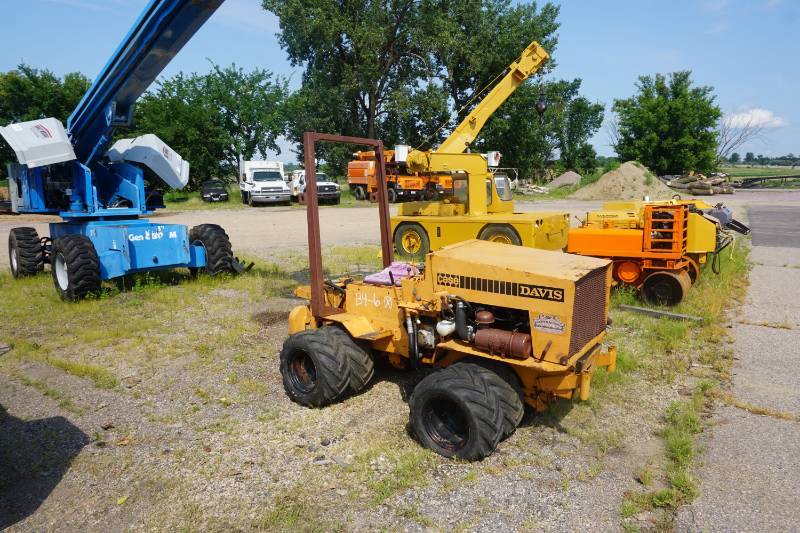 Case Davis Maxi Sneaker 4 x 4 Cable Plow