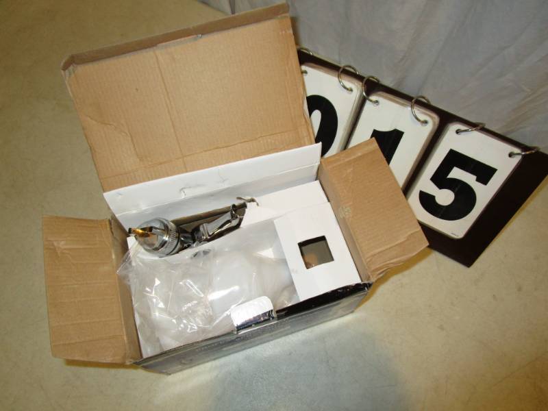 lot 15 image: Eagle Gravity Feed Professional Automotive Spray Gun