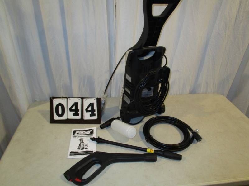 lot 44 image: Pulsar 1800 PSI Electric Pressure Washer