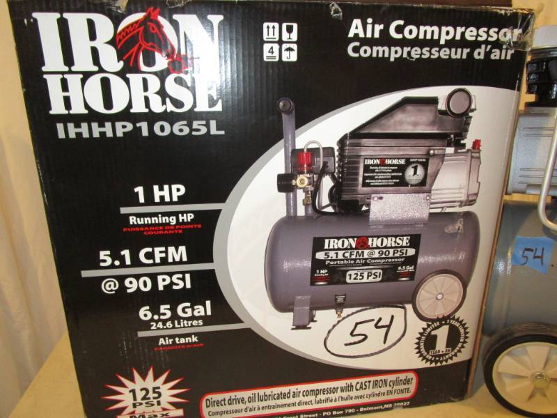lot 54 image: Iron Horse 6.5 Gallon Air Compressor