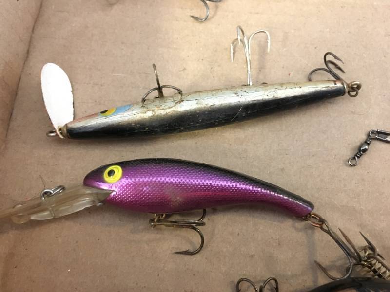 lot 9 image: Fishing Lures and Line