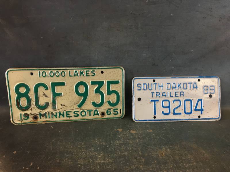 lot 18 image: Metal License Plates