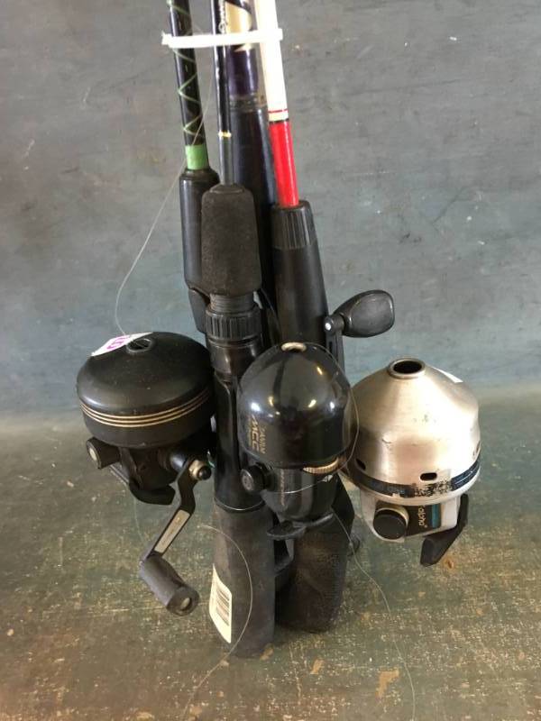 lot 20 image: Assorted Fishing Poles