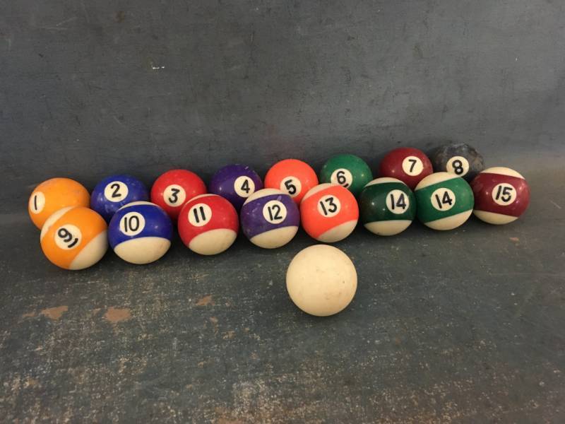 lot 26 image: Mini Billard Balls