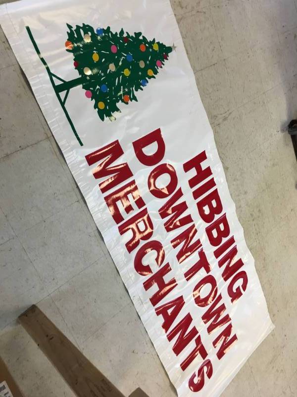 lot 43 image: Vinyl Banner