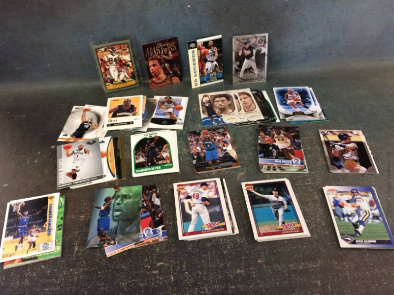 lot 61 image: Minnesota Sports Cards with Randy Moss Rookie & more