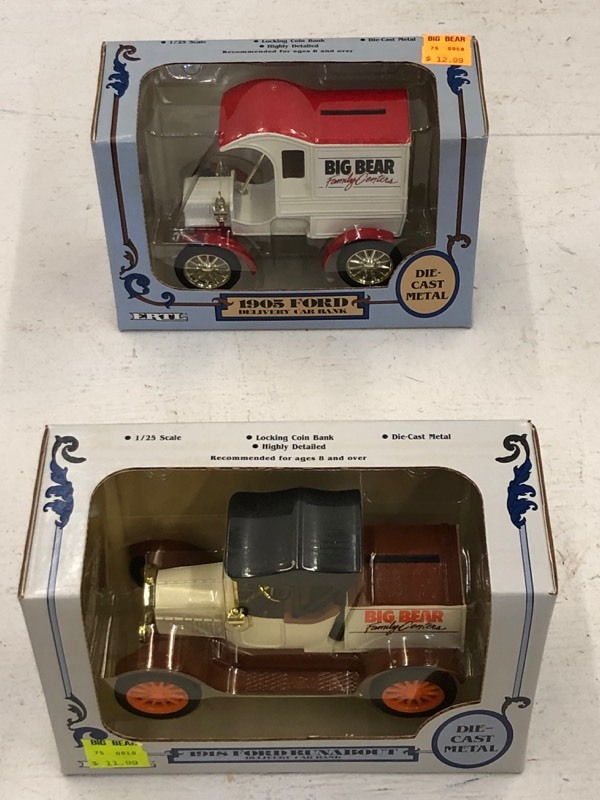 (1) 1905 Ford & (1) 1918 Ford Coin Banks