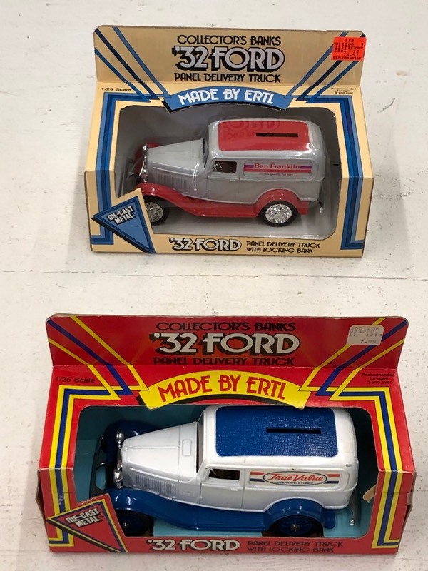 (2) 1932 Ford Panel Truck Coin Banks