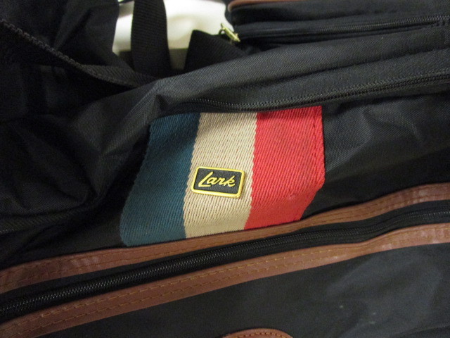lot 526 image: LARK DUFFLE BAGS