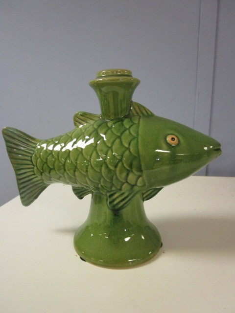 lot 554 image: CANDLE HOLDERS AND EASEL