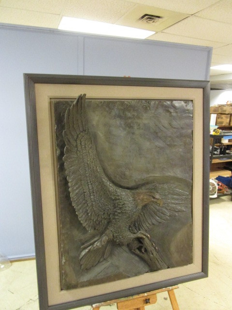 lot 560 image: MAGNIFICENT LIMITED EDITION EAGLE RELIEF BY BILL MACK