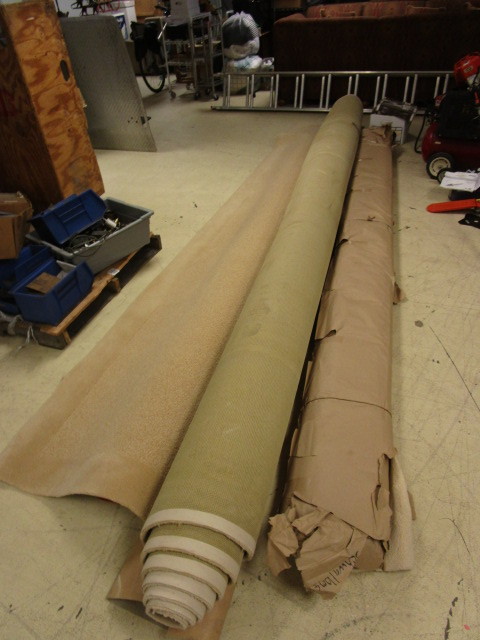 lot 451 image: 100% WOOL CUSTOM CARPET