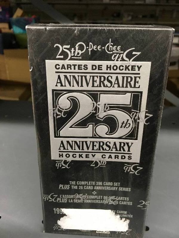 lot 118 image: O Pee-Chee 25th Anniversary Hockey Card Set - Factory Sealed