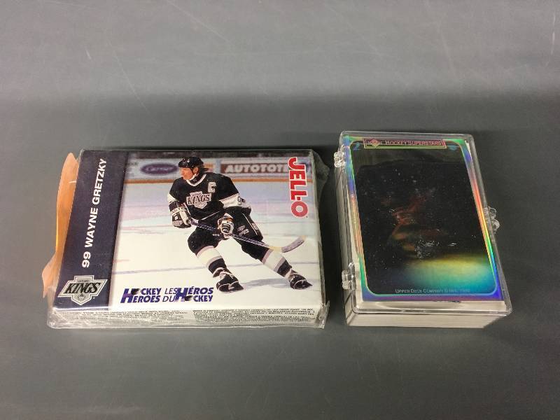 lot 119 image: Wayne Gretzky Jell-O Pack & 1990 Upper Deck Hockey Superstars Card Set