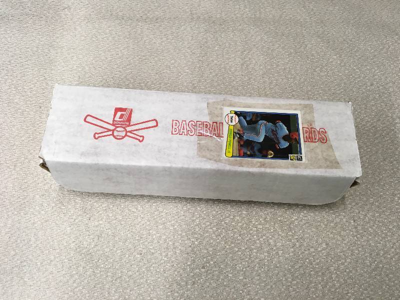 lot 134 image: 1982 Donruss MLB Card Set - Ripken & Hrbek Rookies