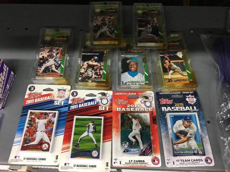 lot 160 image: Several Unopened MLB Card Team Sets