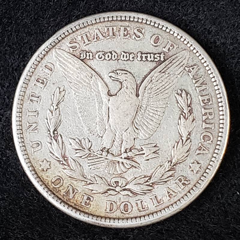 lot 32 image: 1921 S Morgan Silver Dollar