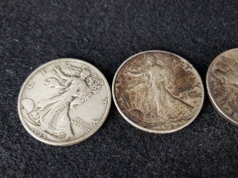 lot 43 image: Large Group of Silver, Etc. Coin Collection Walking Liberty Halves, Frankling Halves, Standing Liberty Quarters, Dimes, Etc.
