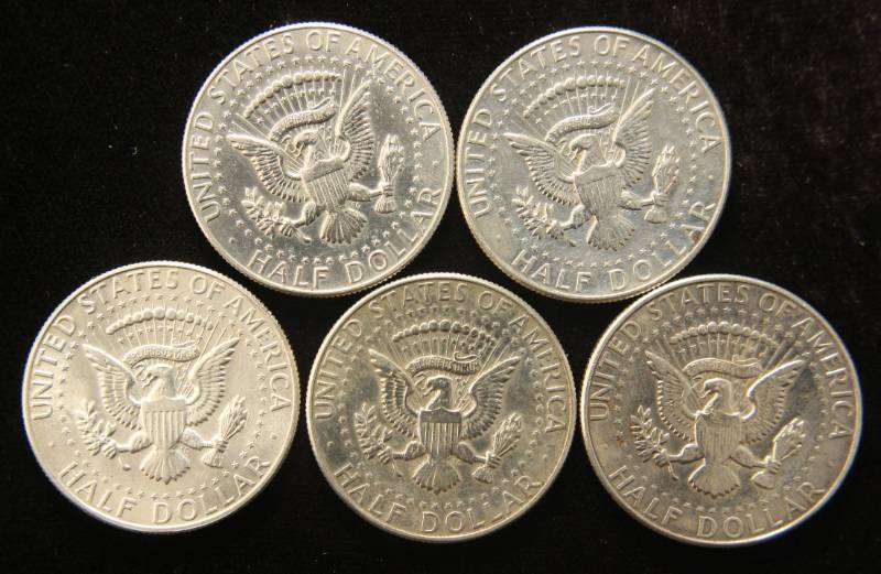 lot 37 image: GROUP OF 5 KENNEDY 40% SILVER HALF DOLLARS