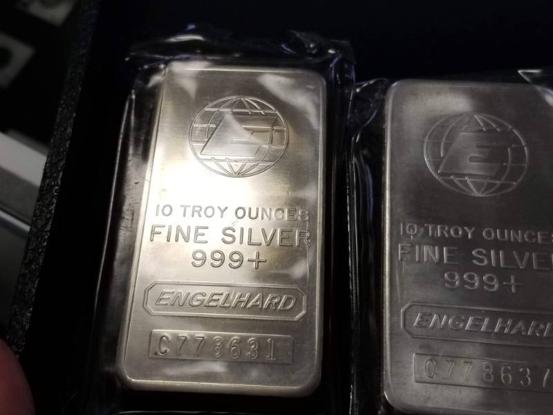lot 17-B image: 30 TROY OZ .999 FINE SILVER (3 X 10oz ENGELHARD BARS SEALED)