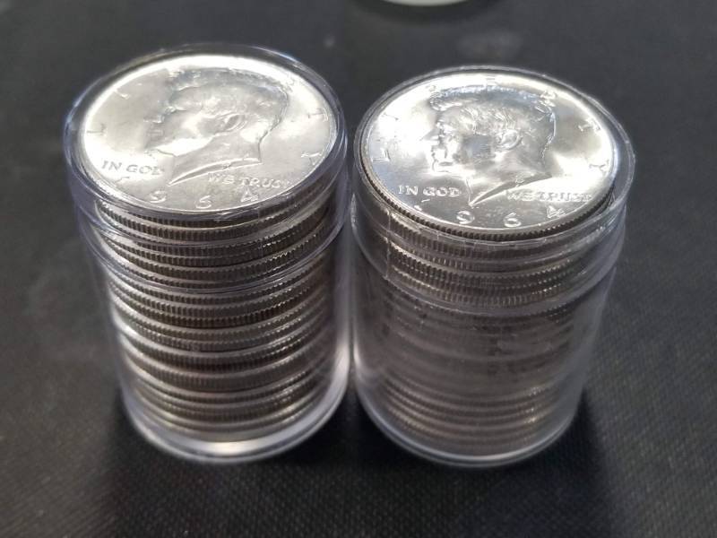 lot 16-B image: 2 ROLLS OF BU-UNC 1964 SILVER KENNEDY HALF DOLLARS (40 COINS)