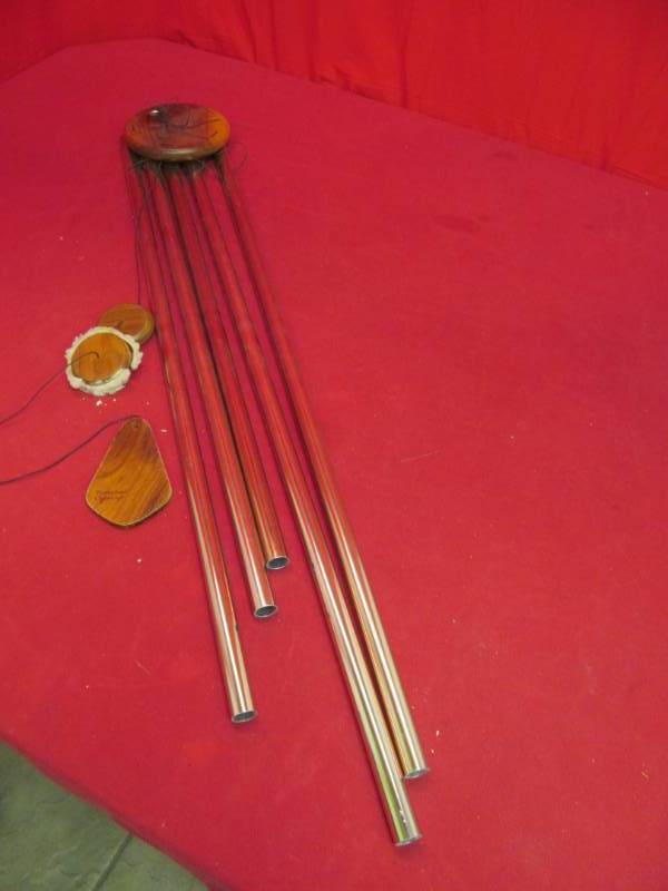 lot 13 image: Weather land chimes