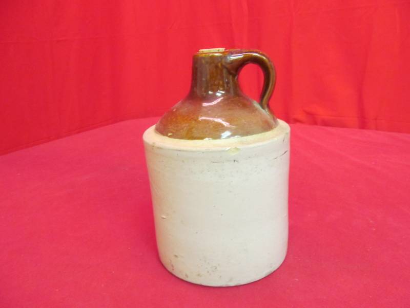 lot 17 image: Stone ware shoulder jug