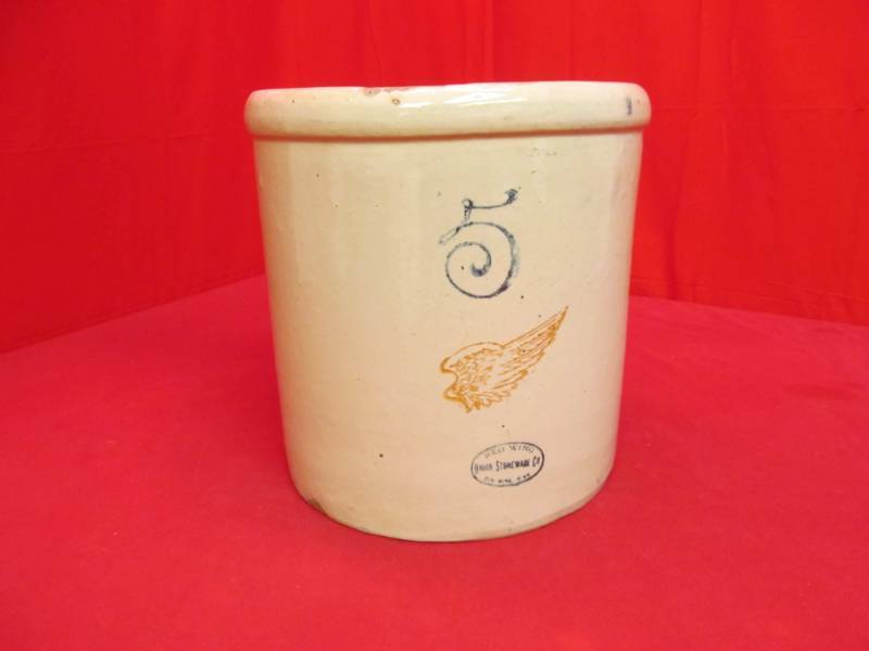 lot 18 image: Red Wing Crock