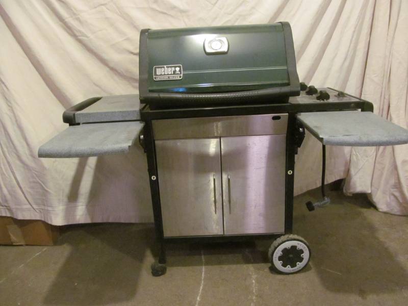 lot 42 image: Weber grill