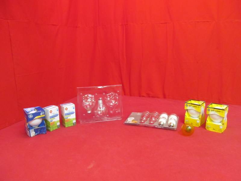 lot 54 image: light bulbs