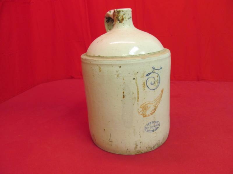 lot 56 image: Redwing Crock
