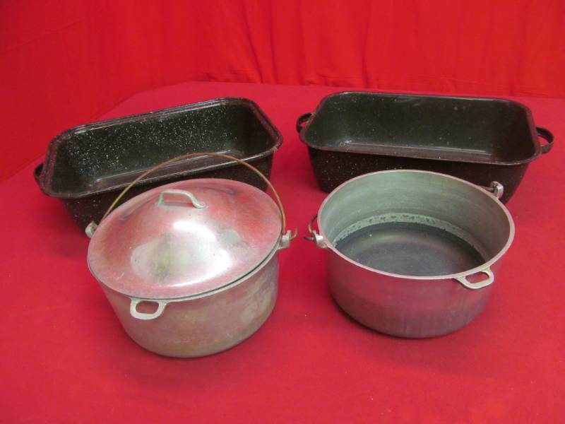 lot 65 image: pans