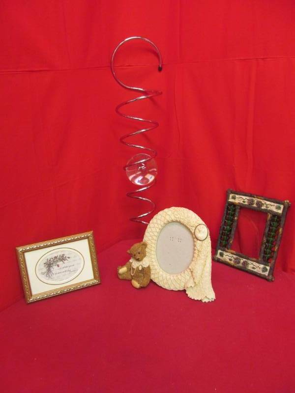 lot 72 image: home dcor