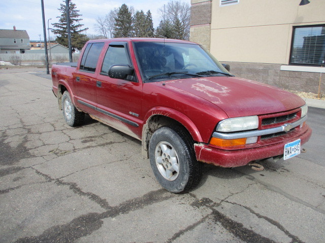 2003 Chevy S10 Crew Cab